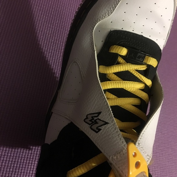 Nike Jordan AJF8 with box size 6Y women's 8 mens 6 - Picture 4 of 5